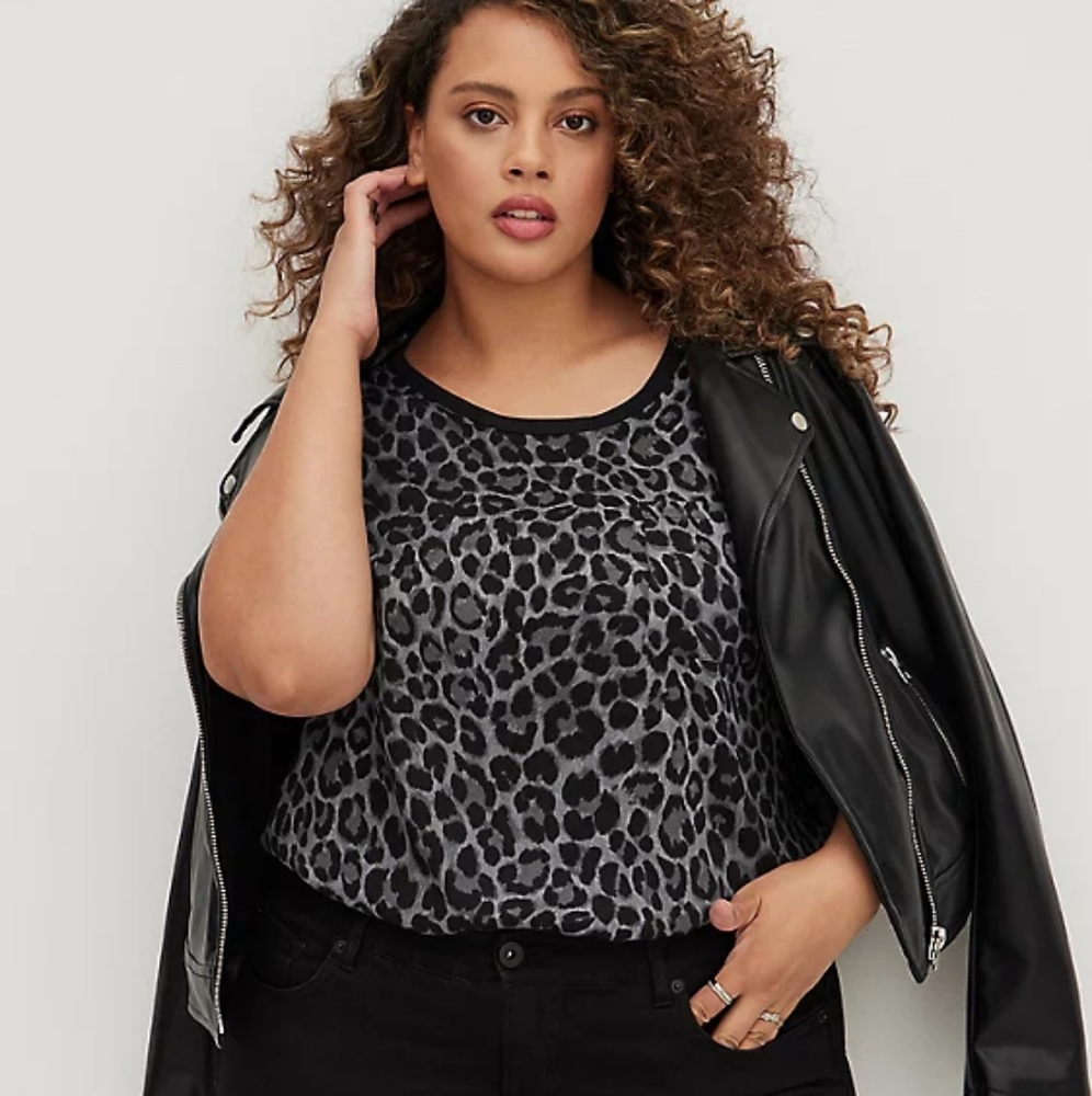 NWT -Torrid Pocket Blouse - Leopard Grey - SZ 3X